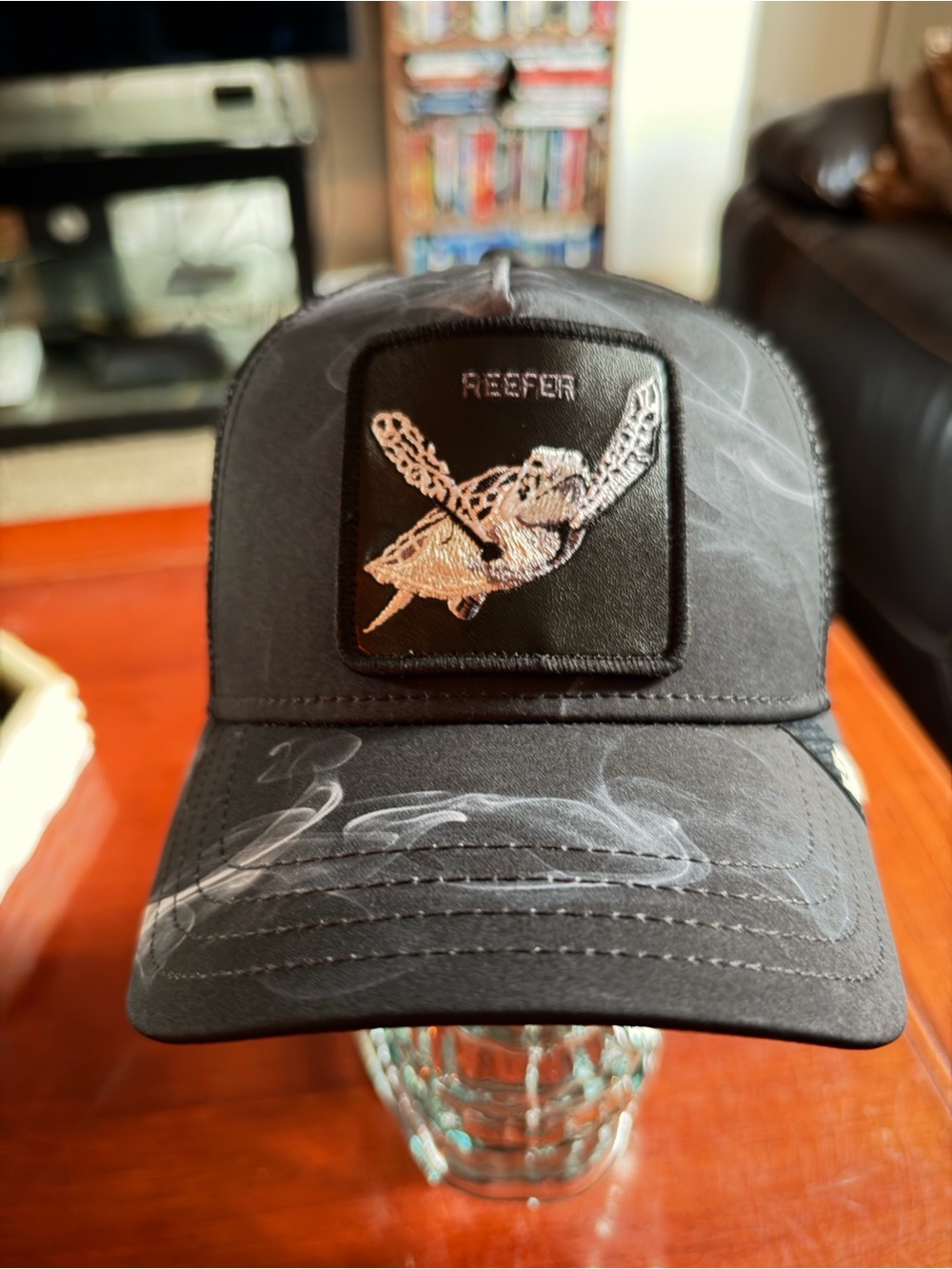Goorin Bros. “Throwing Smoke” Reefer. Trucker Hat. Mesh SnapBack NWT.